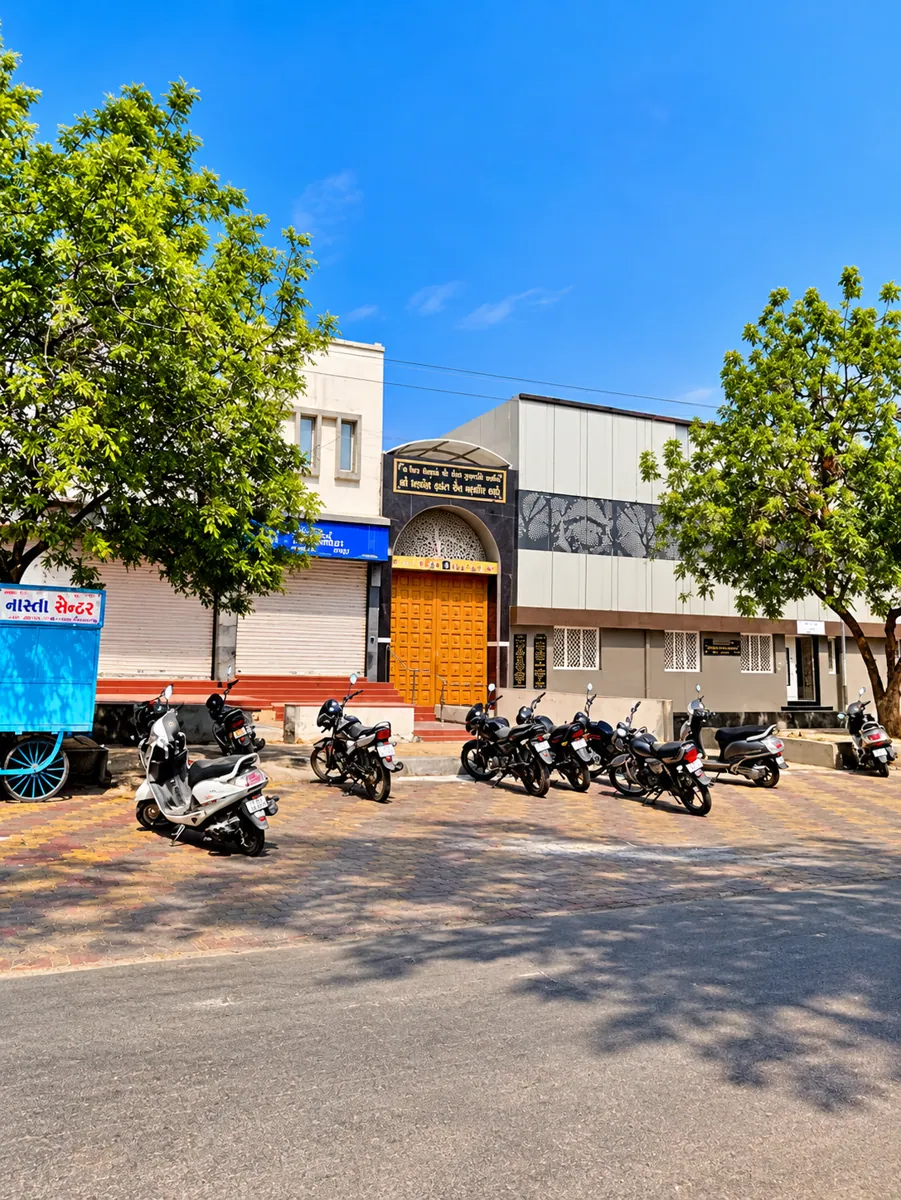 Dharamshala property and room gallery photograph