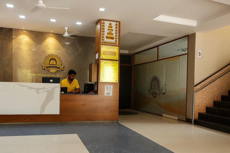 Reception desk