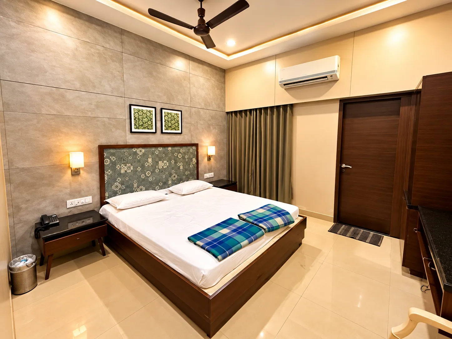 Double bedroom accommodation in Bhuj